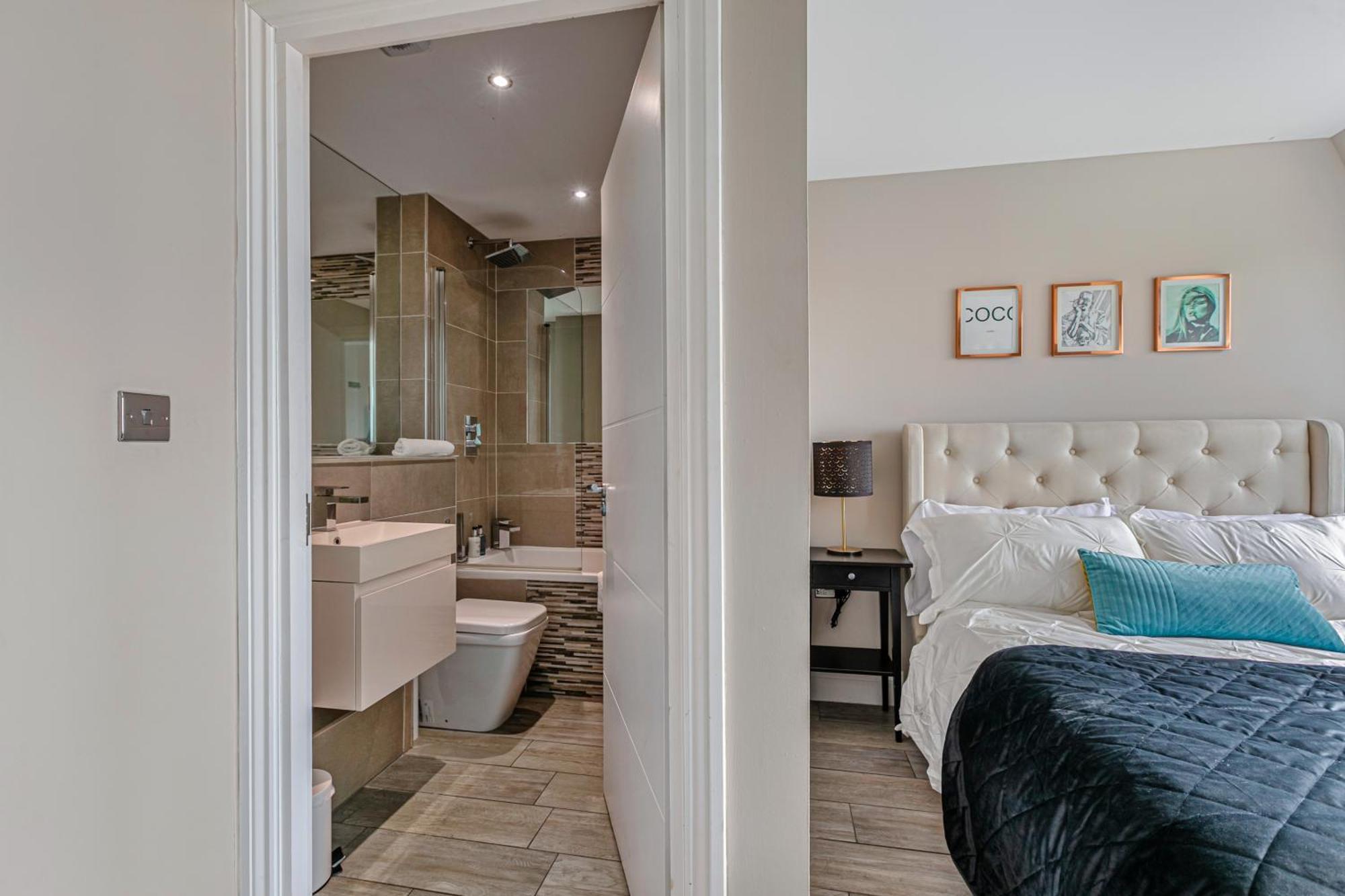 Airhost's Brighton's Diamond Escape With Sea Views *